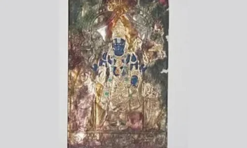 What material is used for Tanjore Painting?